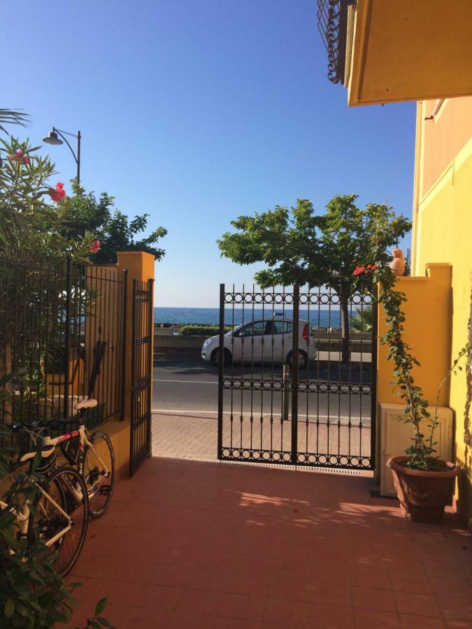 Bistrot Del Mare Appartement Santo Stefano al Mare Buitenkant foto