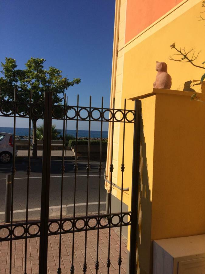 Bistrot Del Mare Appartement Santo Stefano al Mare Buitenkant foto